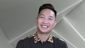 CEO Huấn Hoa Hồng